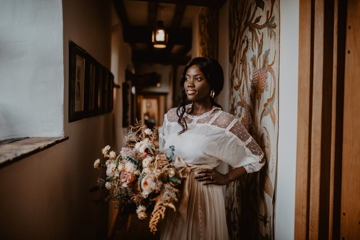 77 Romantic peach modern meets vintage bridal inspiration