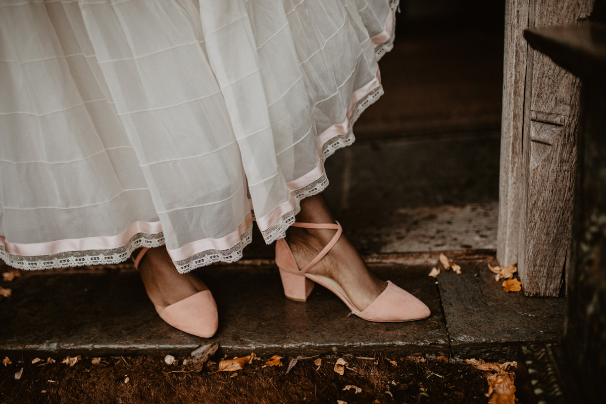 88 Romantic peach modern meets vintage bridal inspiration