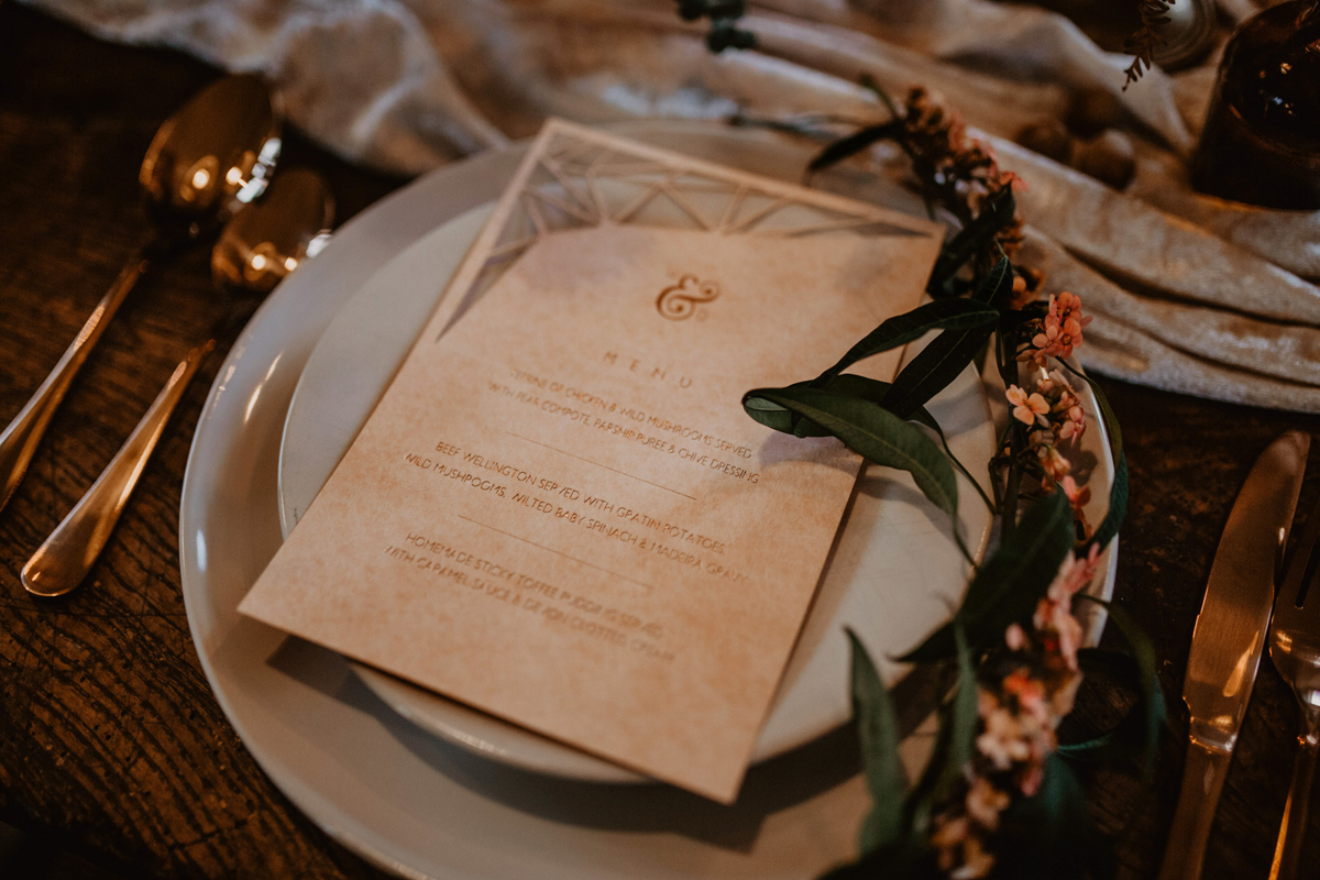 9 Romantic peach modern meets vintage bridal inspiration