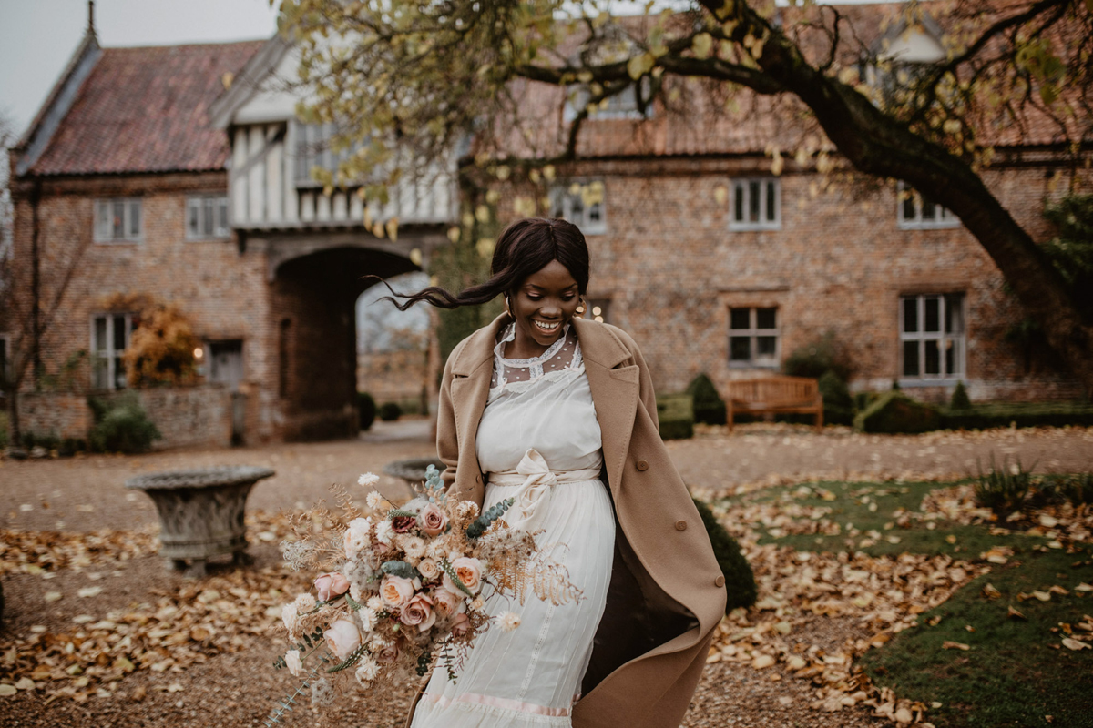 90 Romantic peach modern meets vintage bridal inspiration