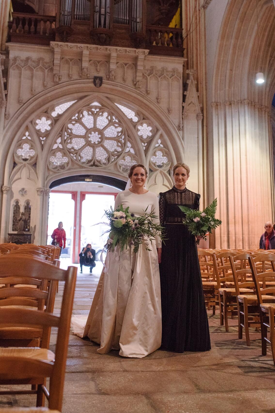 Cristina Tamborero long sleeved dress French cathedral wedding 14