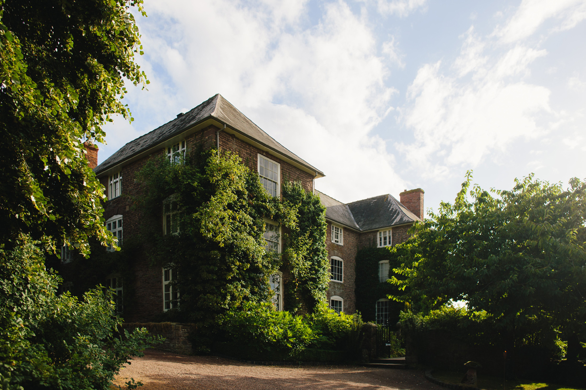 Dewsall Court wedding venue Herefordshire New House Oliver Ruth Photography