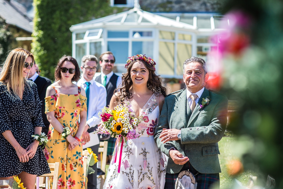 Floral Temperley gown for a colourful outdoor Scottish wedding 15