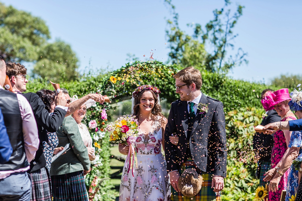 Floral Temperley gown for a colourful outdoor Scottish wedding 18