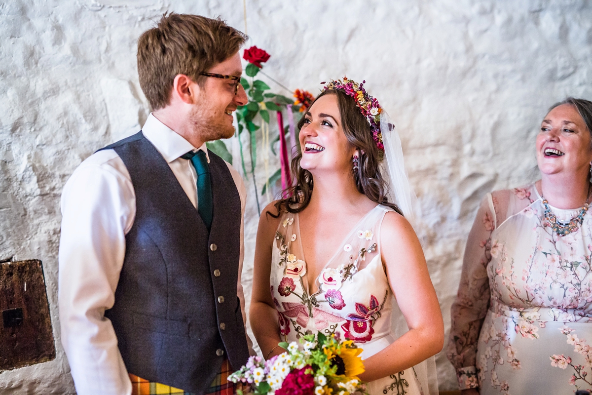 Floral Temperley gown for a colourful outdoor Scottish wedding 35