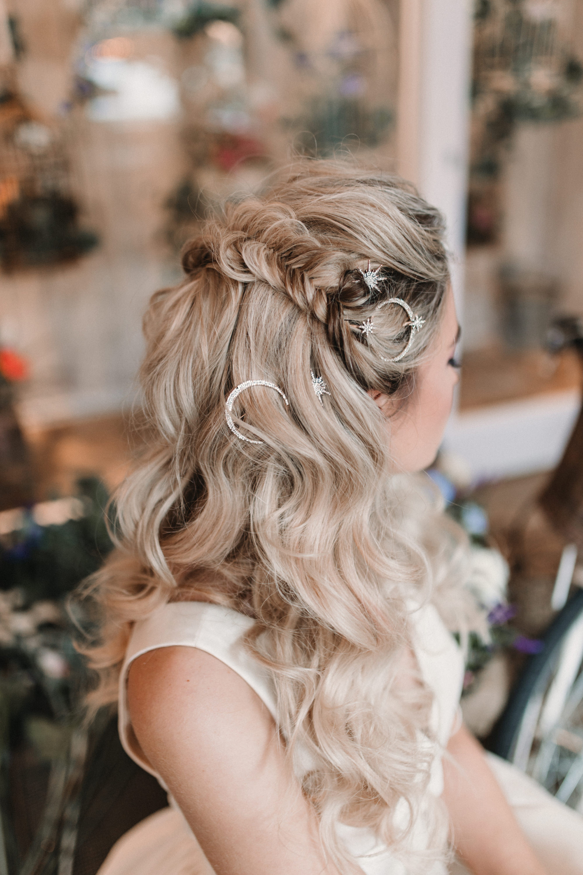Modern cool pink bridal inspiration 16