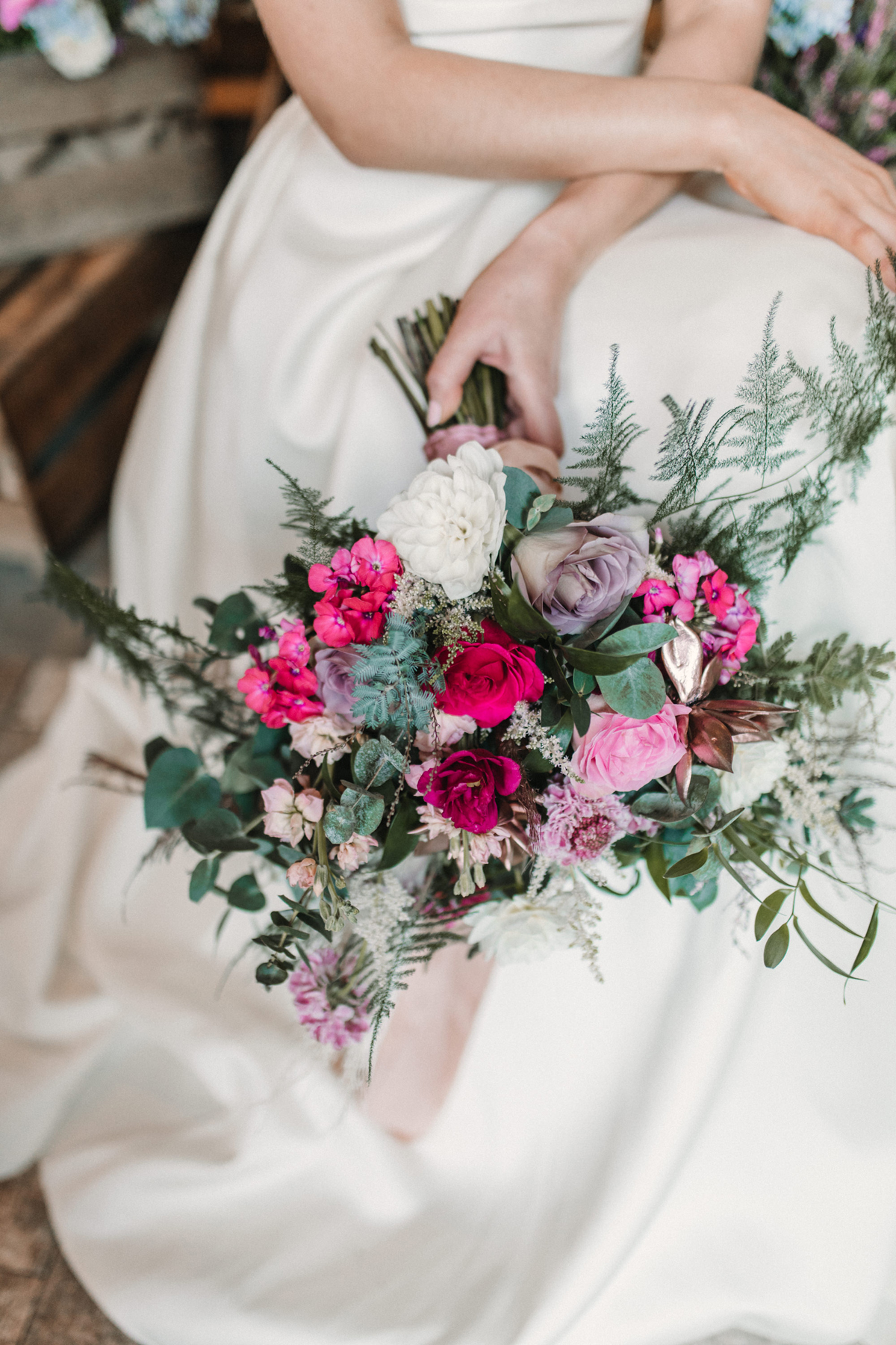 Modern cool pink bridal inspiration 20