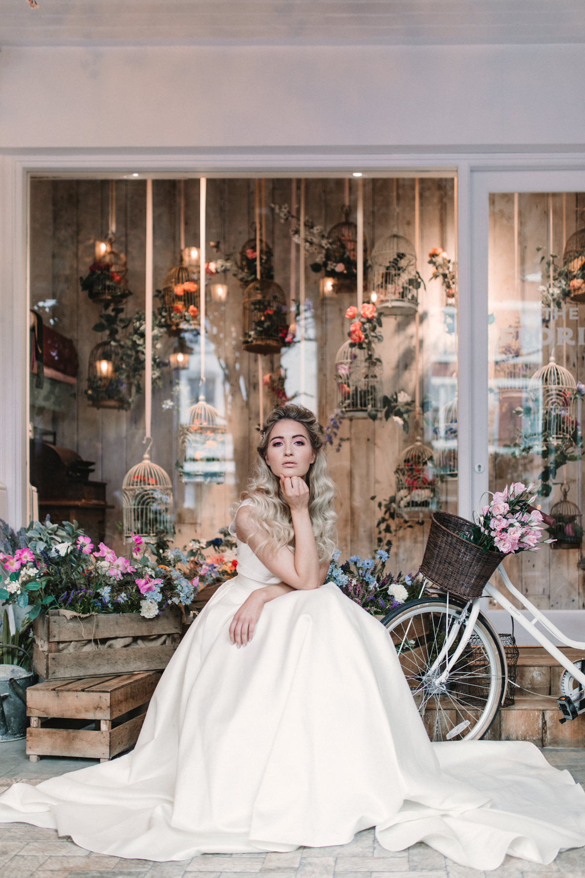 Modern cool pink bridal inspiration 6