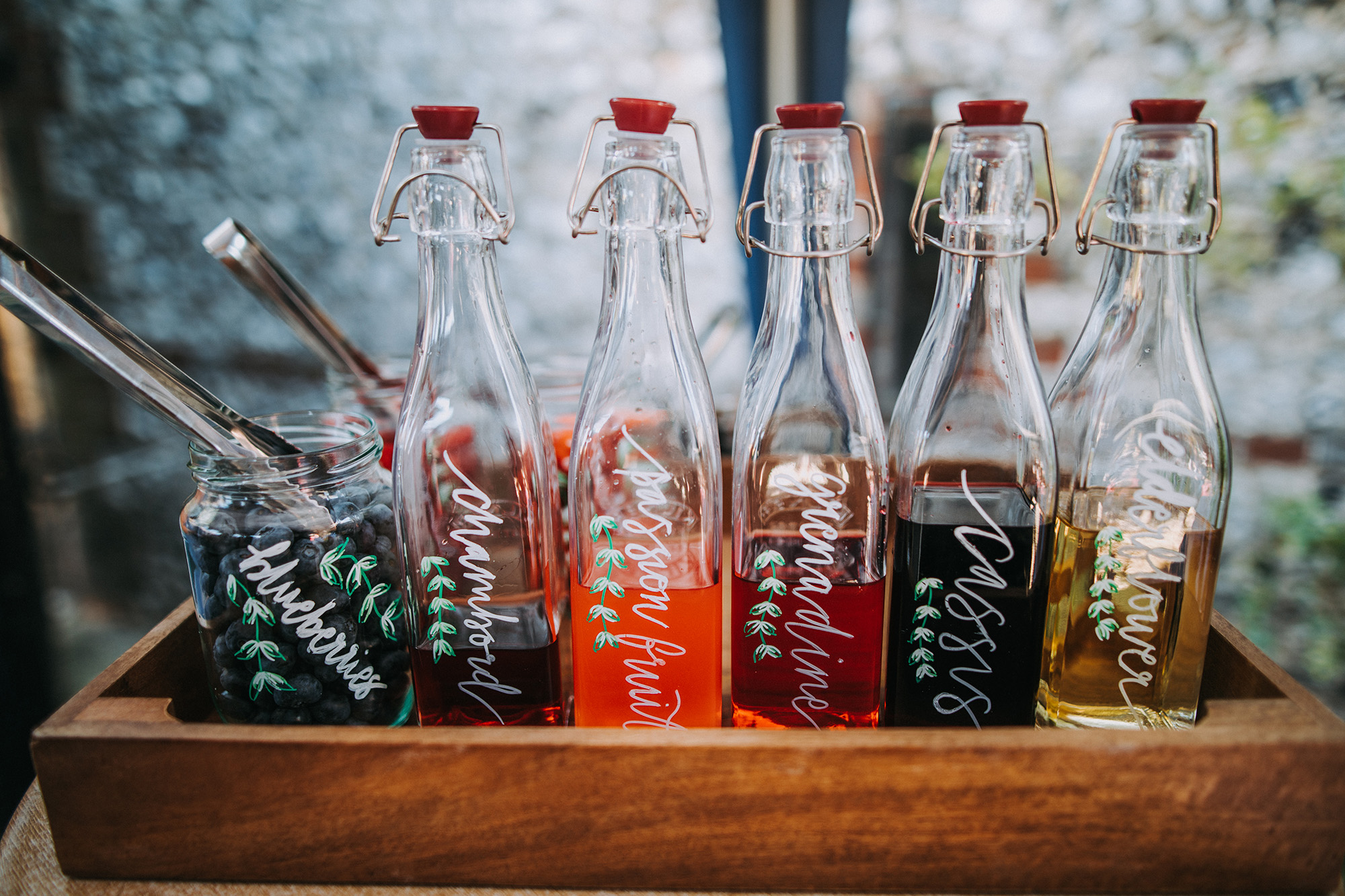 01 colourful wedding drinks - An Upwaltham Barn Wedding in West Sussex + a Bride in Lace Sleeved Augusta Jones 01 colourful wedding drinks