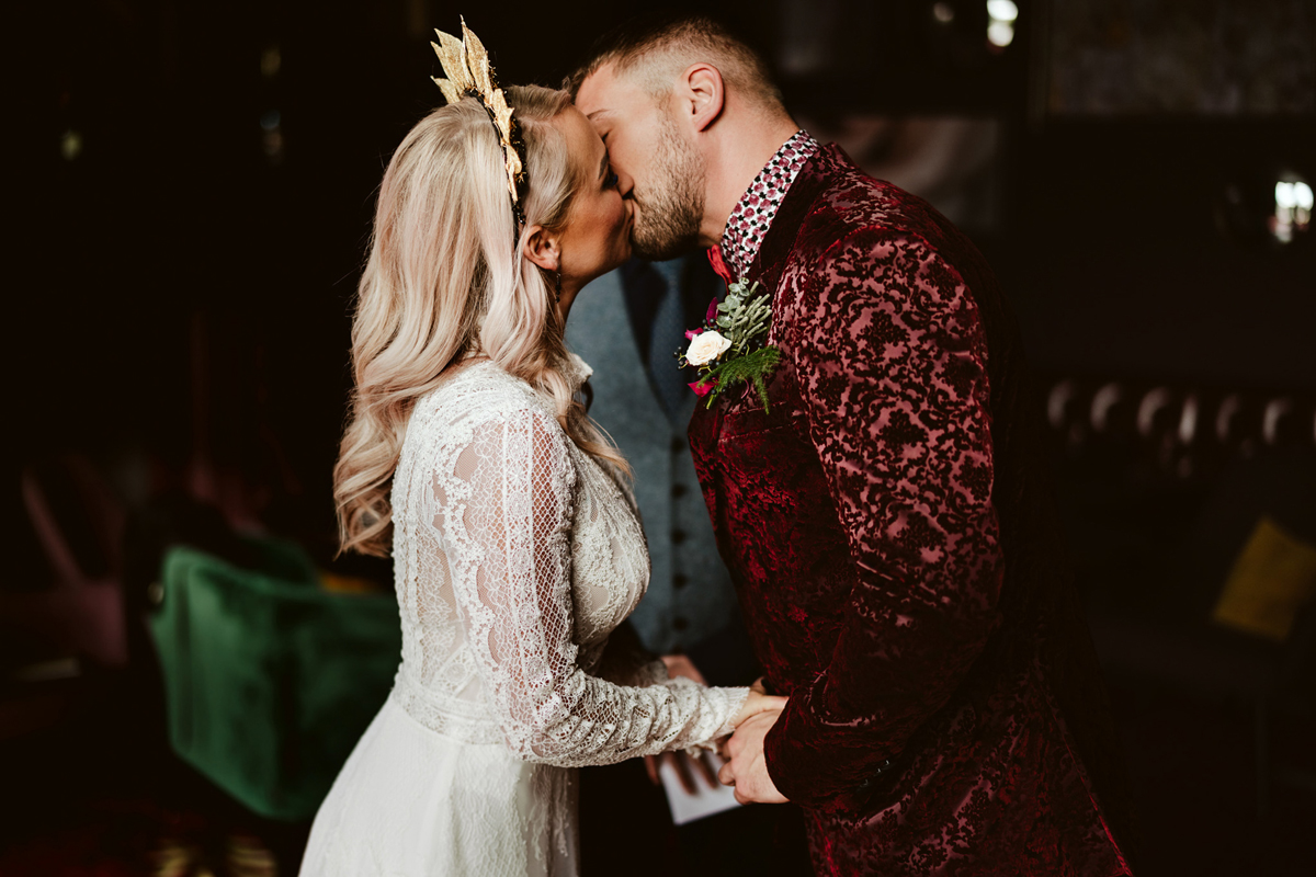 39 Edgy Opulence bridal editorial by Copperfox Planning - Edgy Opulence Wedding Editorial by Copperfox Planning 39 Edgy Opulence bridal editorial by Copperfox Planning