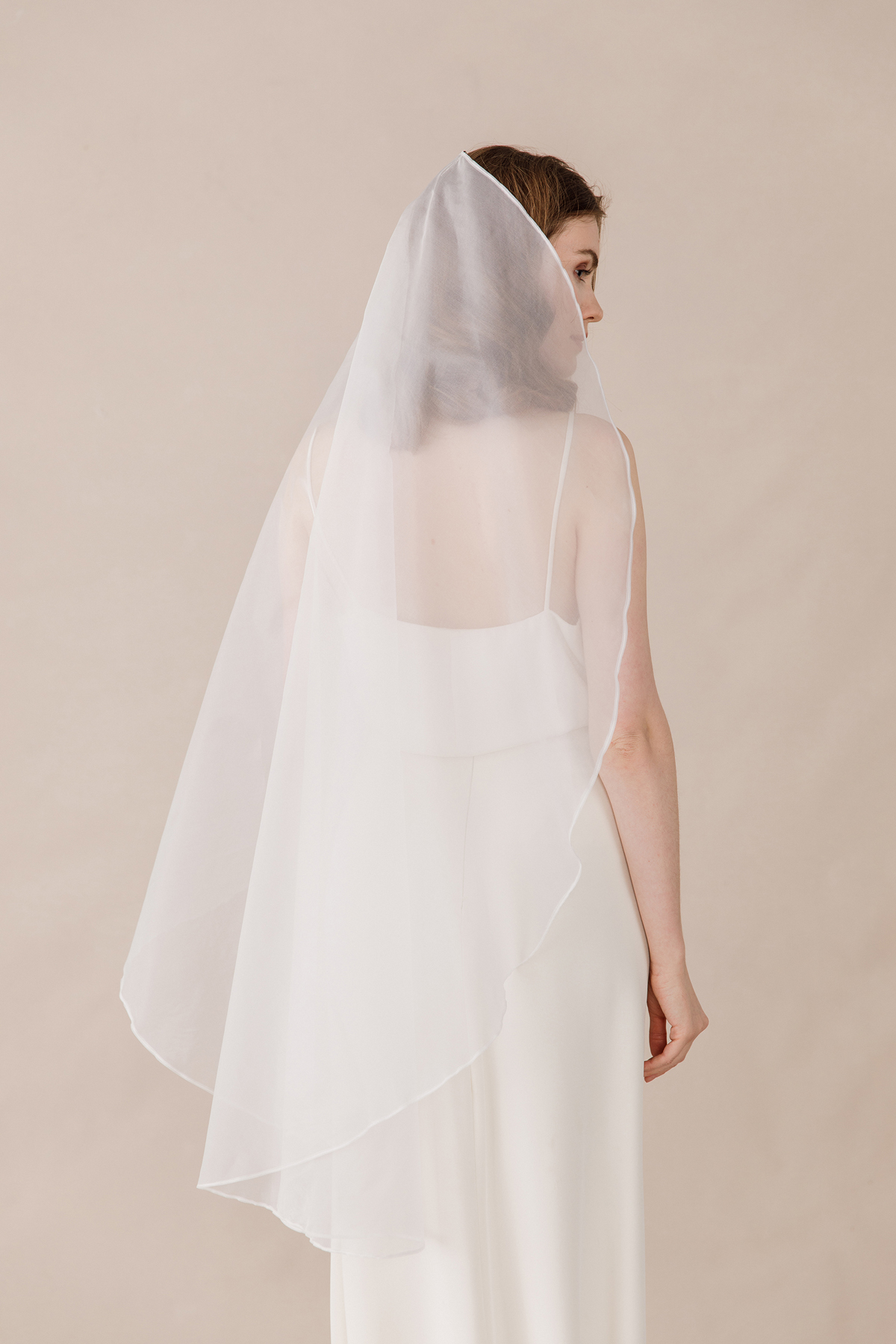 Britten Organza wedding veil Mabel