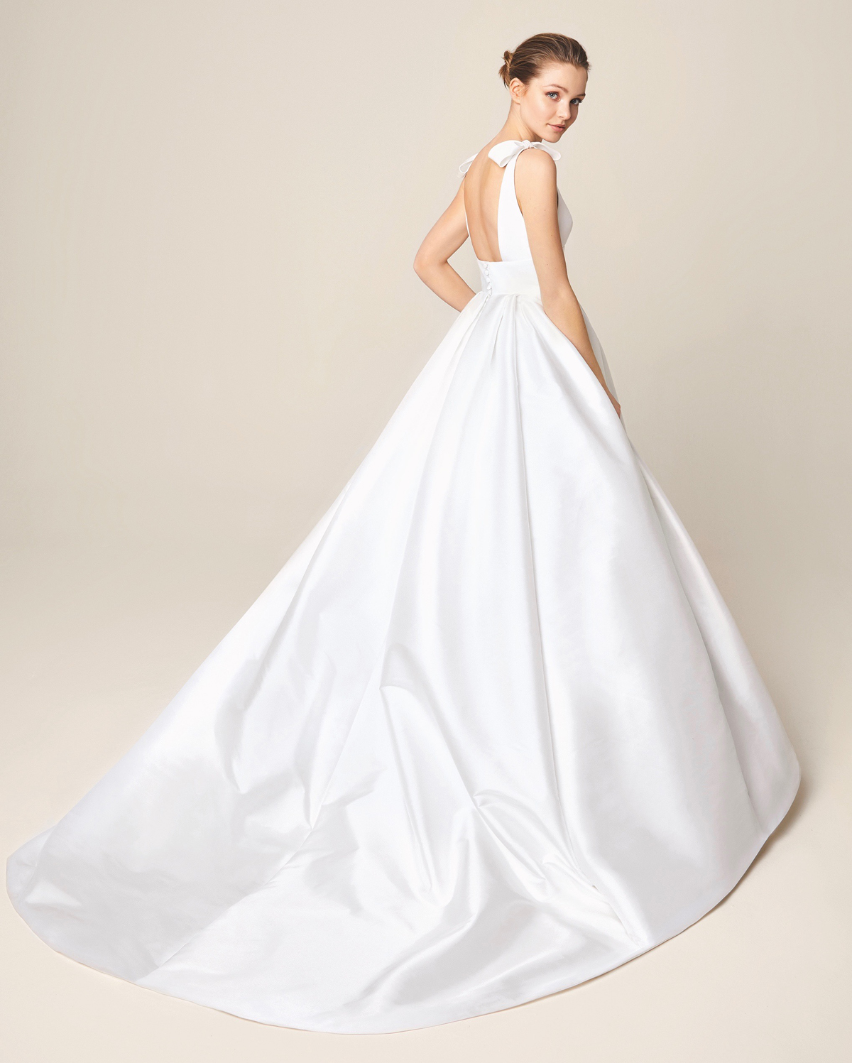 Jesus Peiro Wedding Dress Size Diversity Bridal Fashion For