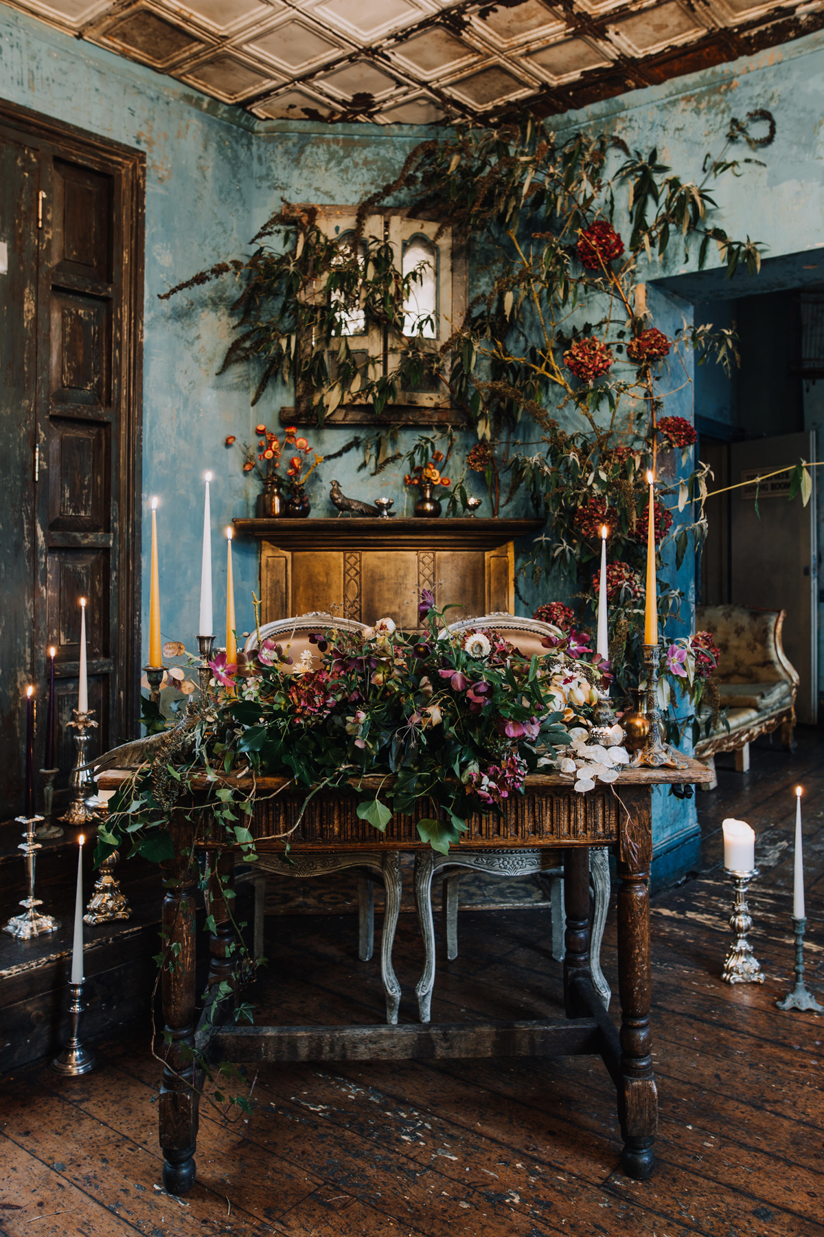 Modern meets antique wedding inspiration 1