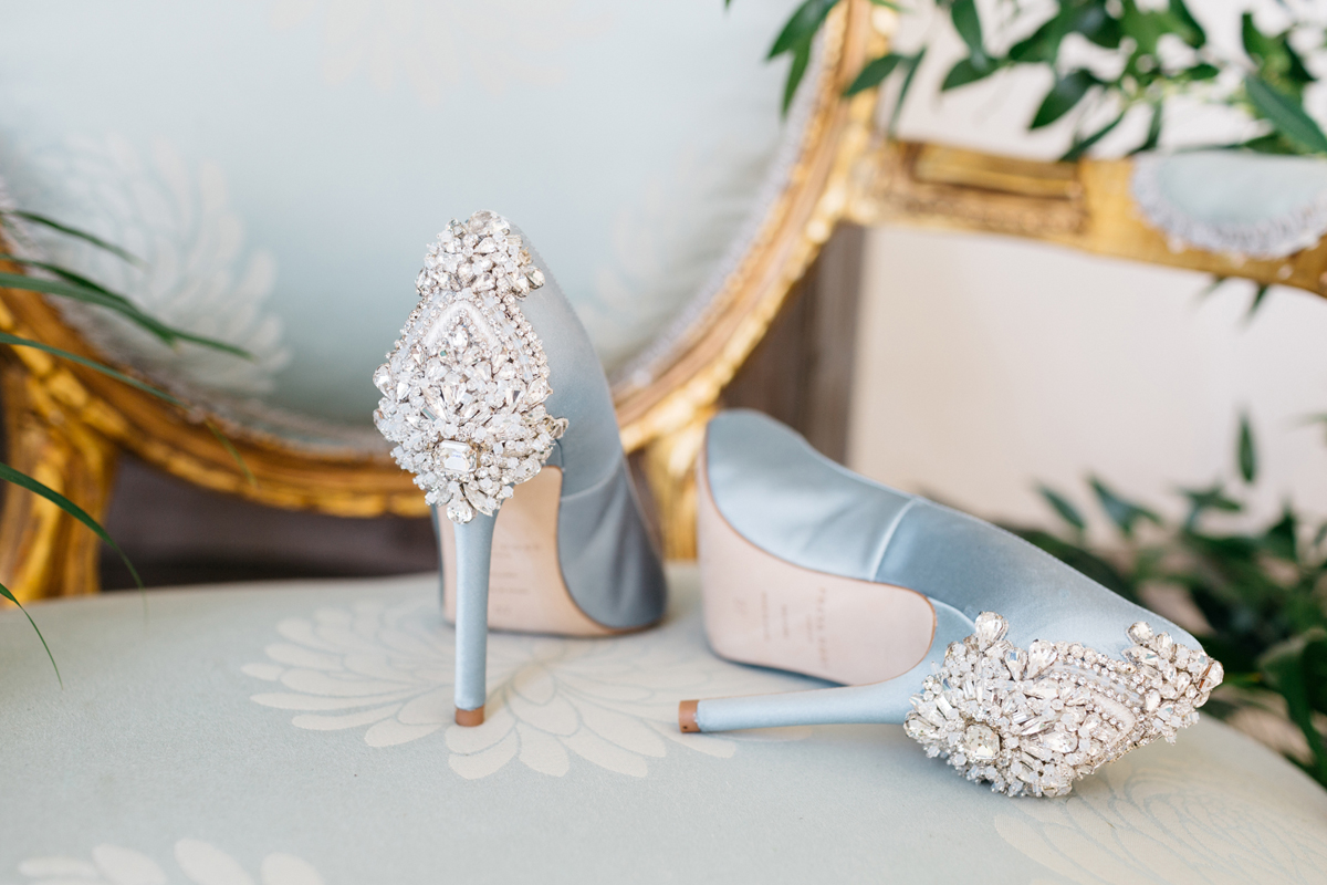 The Aurelian butterflies moths inspired styling by Kate Cullen Bowtie Belle Photography 9