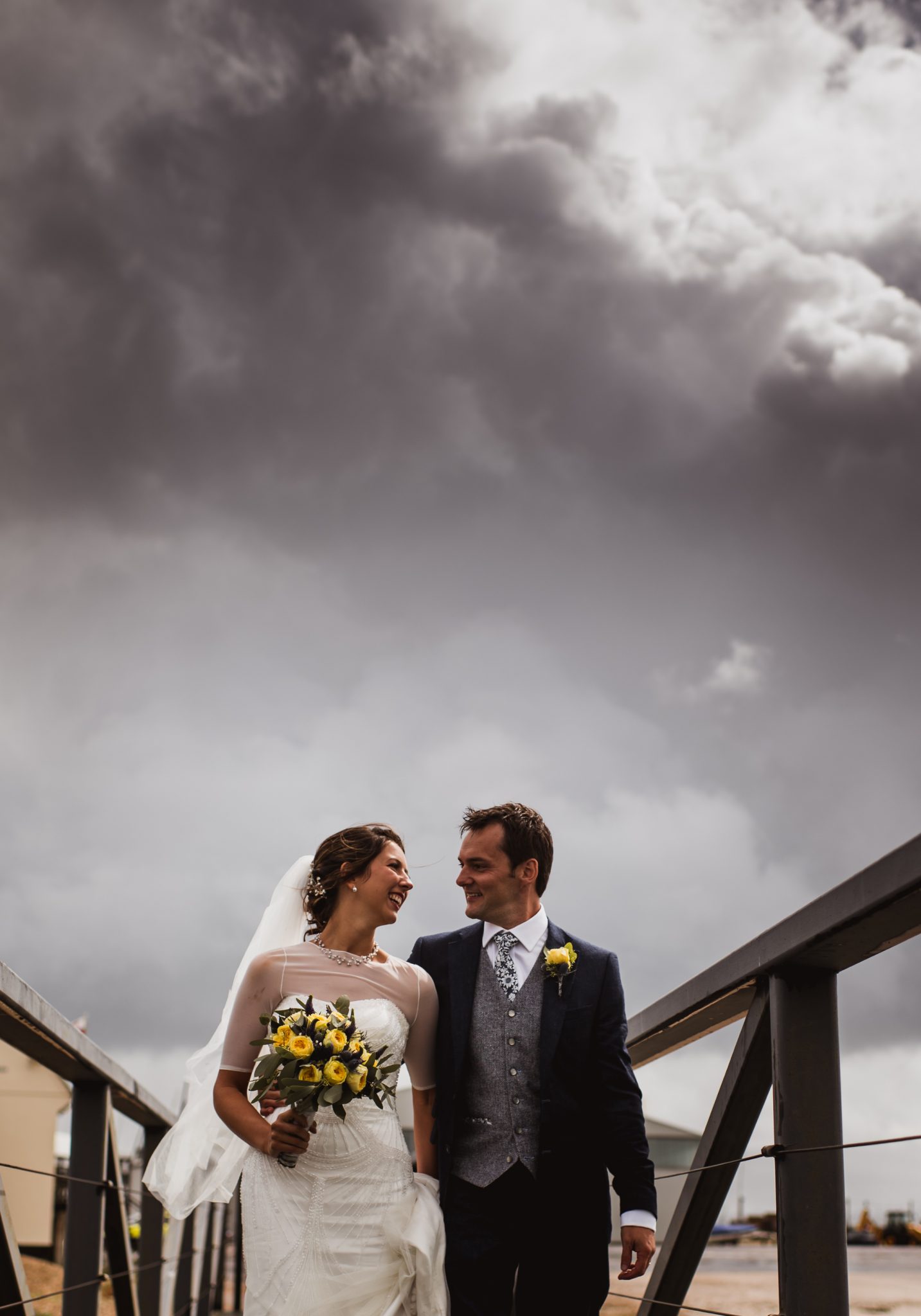 01 Suzanne Neville bride rainy day wedding