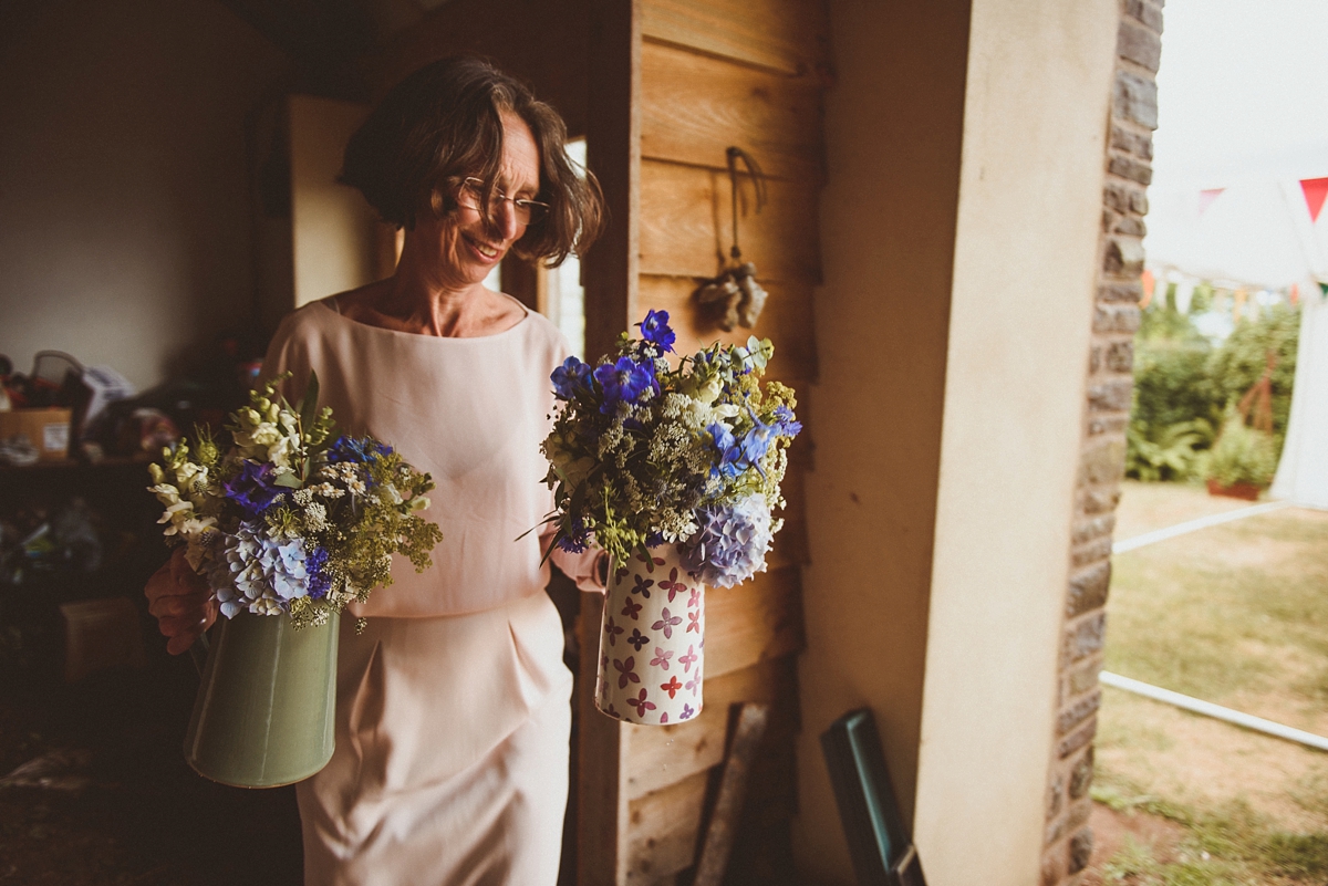 13 Laure de Sagazan rural idylic wedding Brecon Beacons