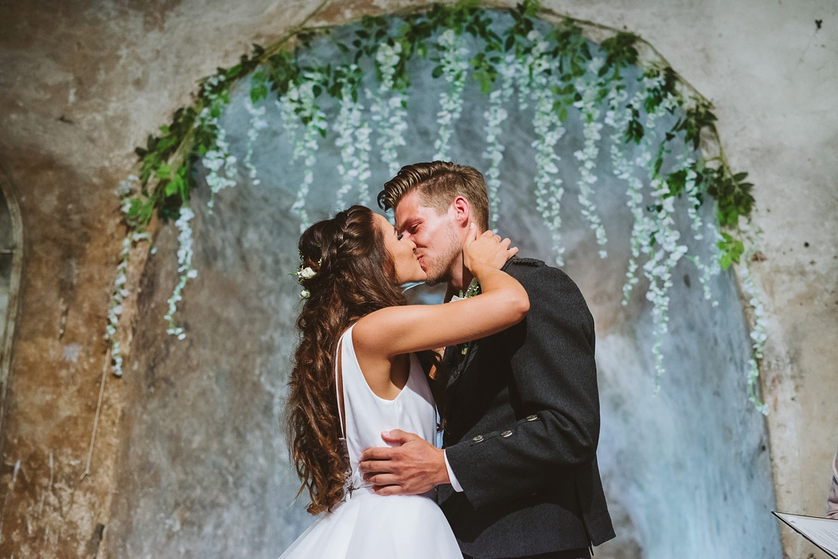 22 Fairytale inspired wedding Scottish Dutch traditions