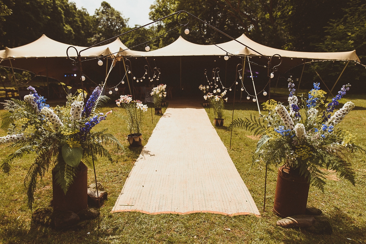 5 Laure de Sagazan rural idylic wedding Brecon Beacons