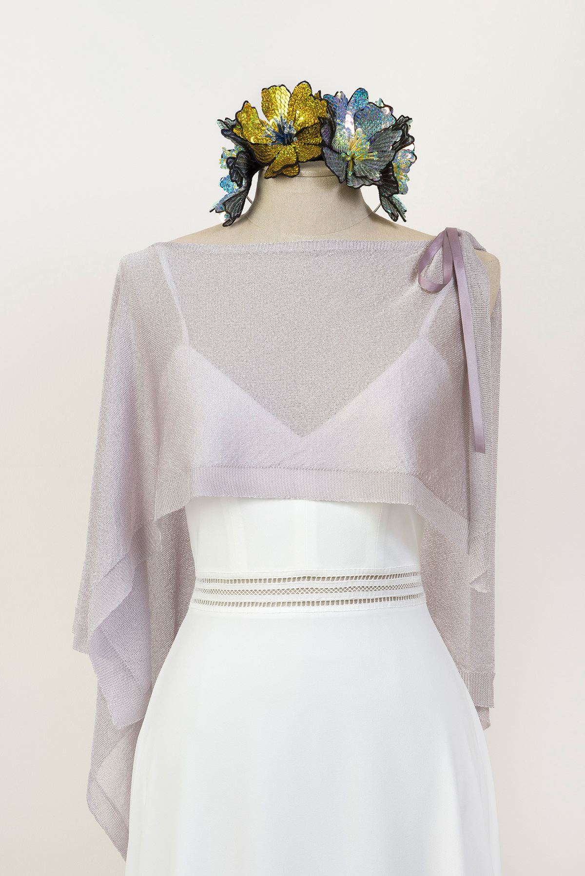 Jesus Peiro bridal shrug with floral headpiece