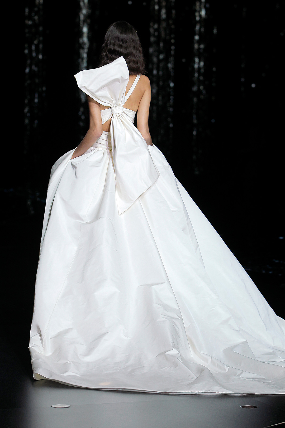 Resultado de imagem para wedding dress barcelona fashion bridal 2020
