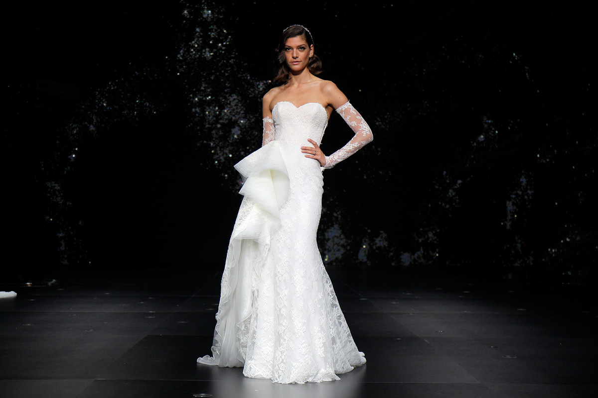 53 PRONOVIAS 2020 Beyond The Stars Collection - Pronovias 2020 Collection, 'Beyond The Stars': Images + Video from the Barcelona Fashion Show 53 PRONOVIAS 2020 Beyond The Stars Collection
