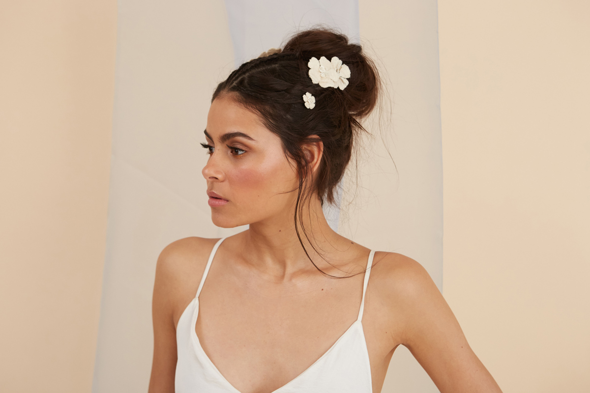 Ann Marie Faulkner modern wedding veils daisy scatter pins 1