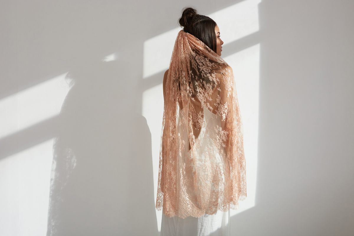 Ann Marie Faulkner modern wedding veils rosa 2