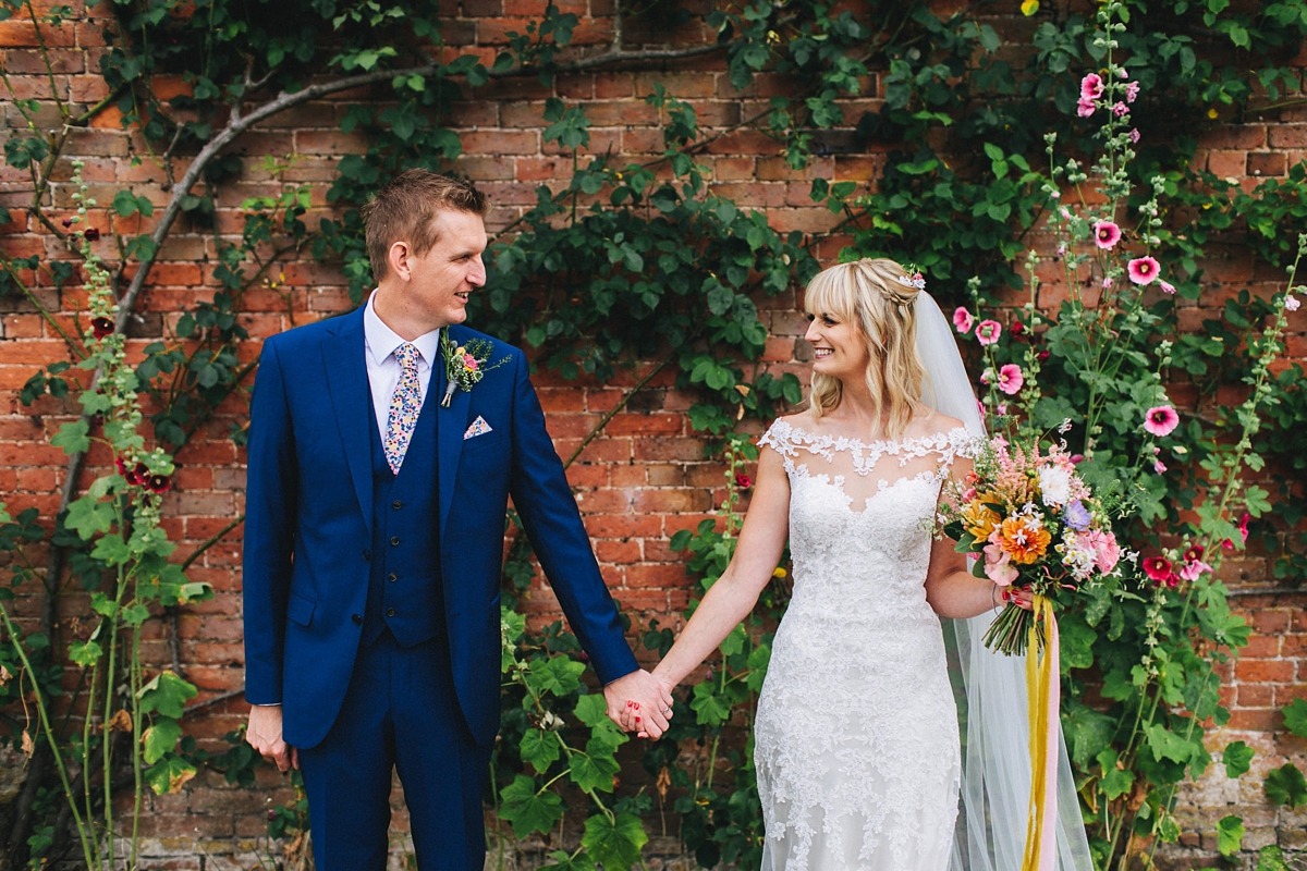 Colourful summer wedding papercranes 38