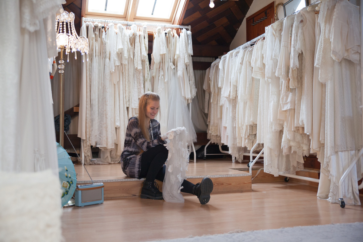Indiebride London by Laura Viktualia Photography 21