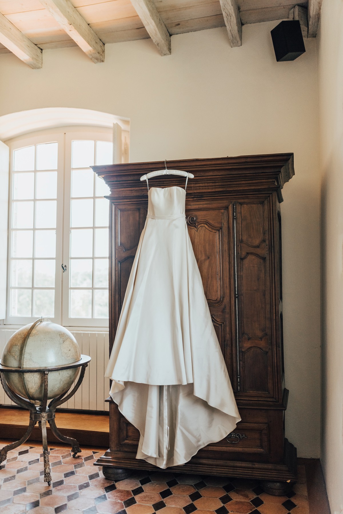 Sassi Holford Bride Château de Mazelières wedding France 2 - A Sassi Holford Silk Dress for an Intimate Destination Wedding in a French Chateau Sassi Holford Bride Château de Mazelières wedding France 2