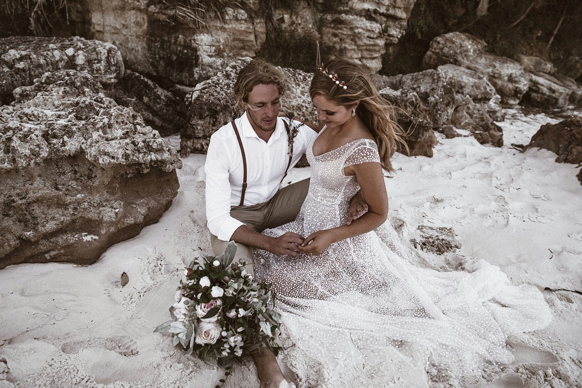 Anna Campbell wedding dress Australian beach bride 37
