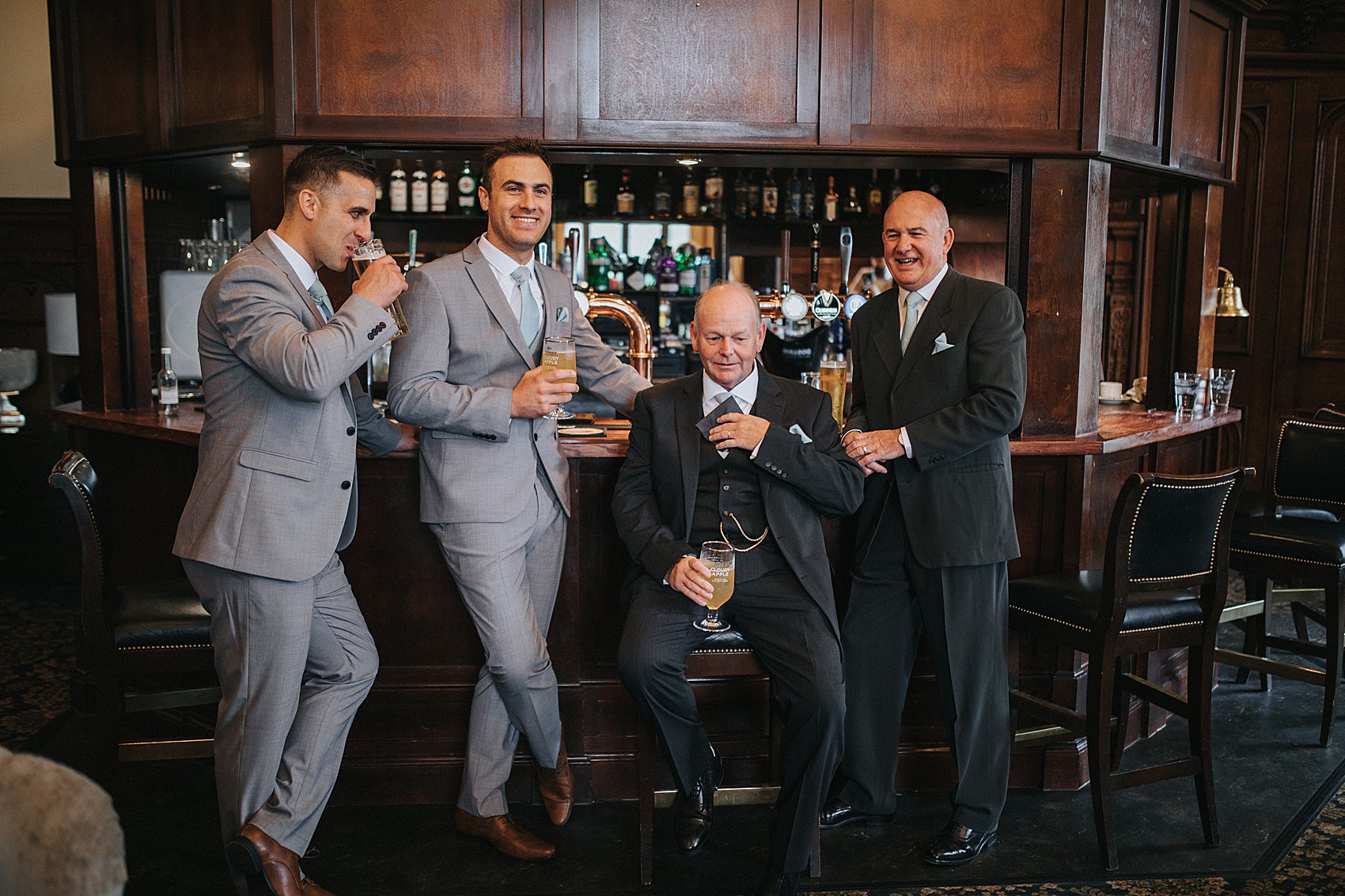 Elegant stately home September wedding 7