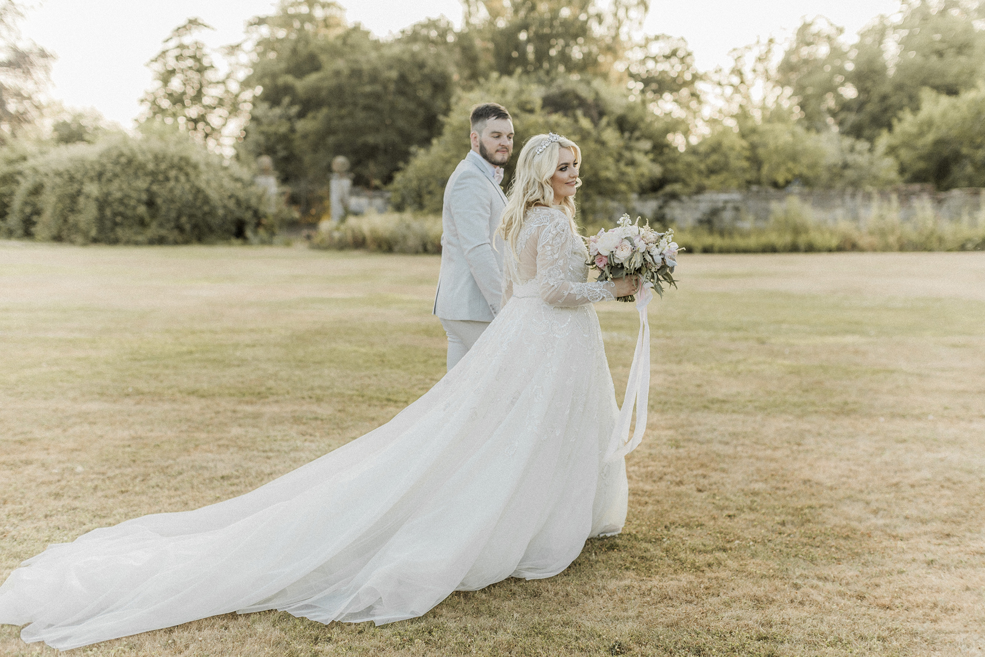 Hayley And Elijah Wedding Honestweddingadvice