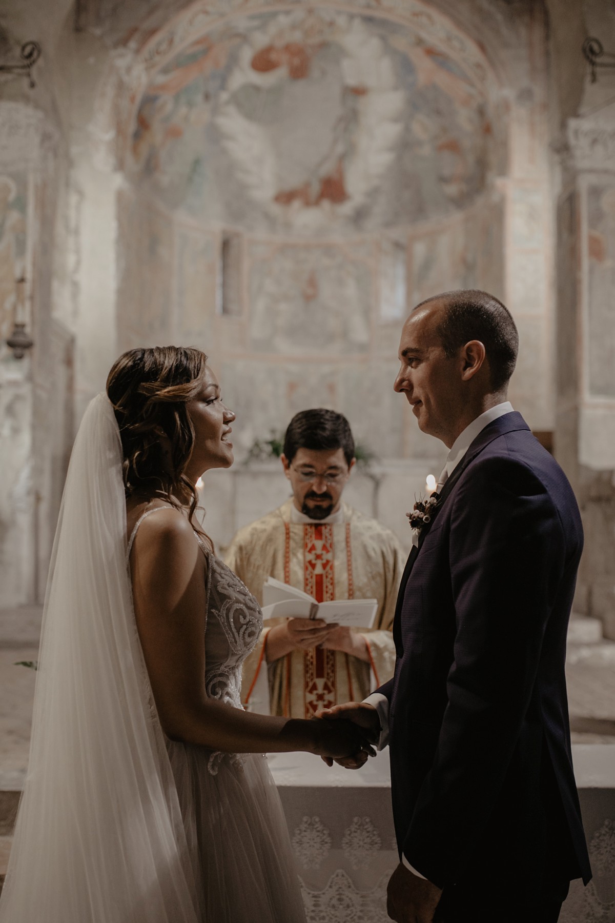 Romantic enchanting Italian wedding 30