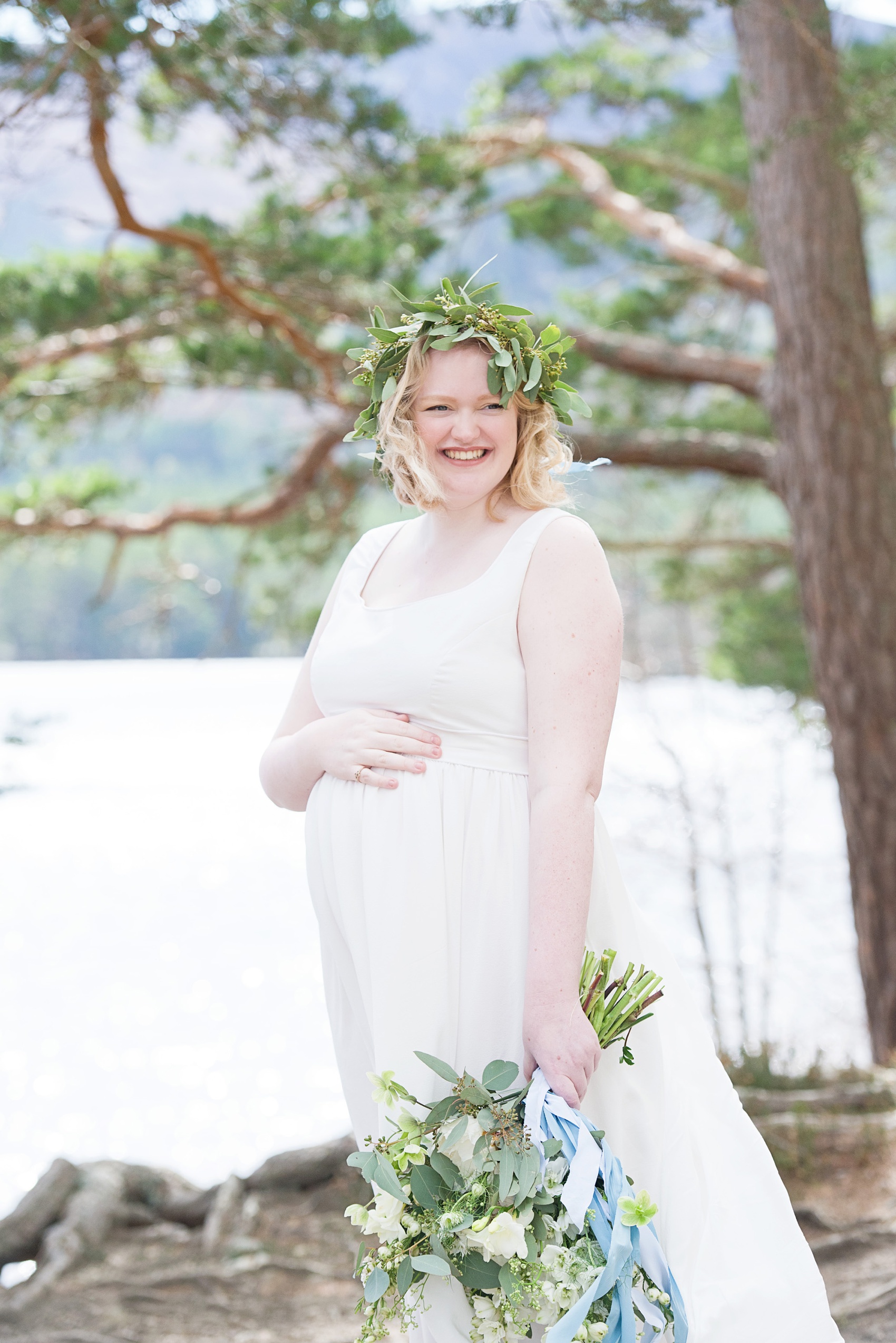 10 Pregnant bride her Scottish Highlands wedding