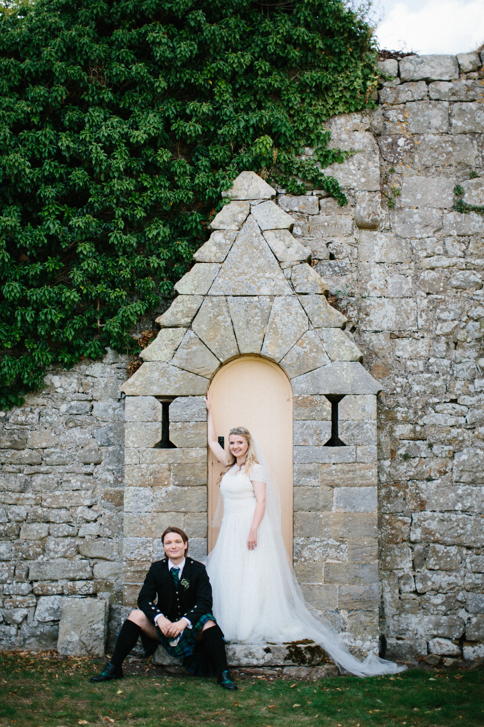 106.Jenny Packham bride Alnwick Castle wedding