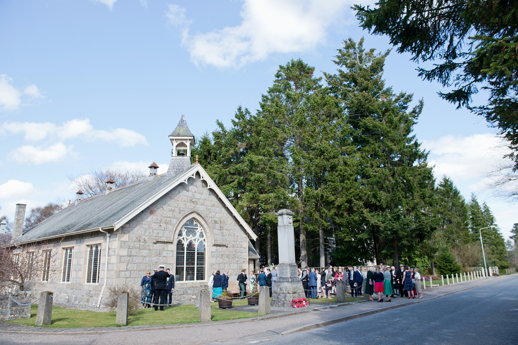 26 Pregnant bride her Scottish Highlands wedding