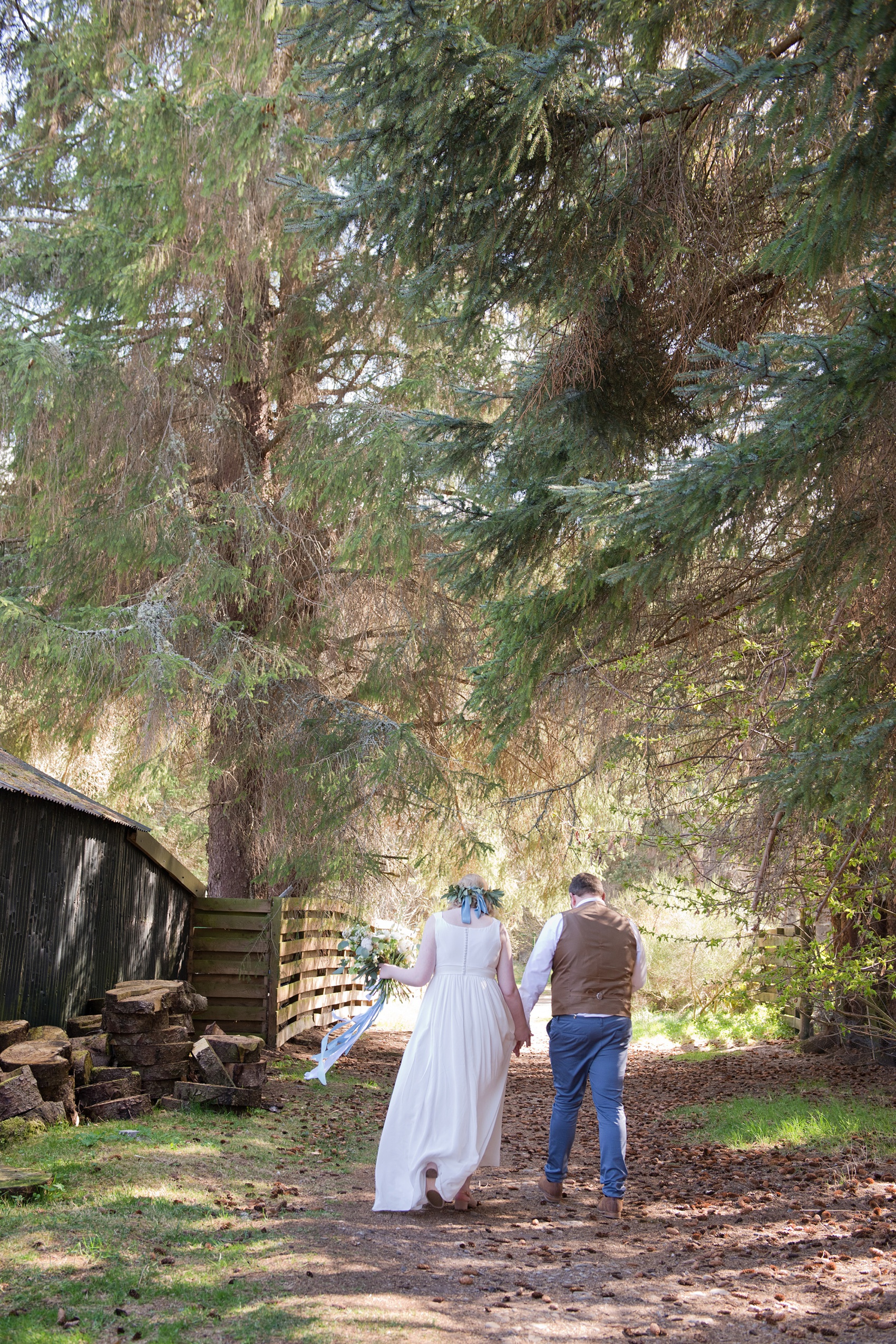 29 Pregnant bride her Scottish Highlands wedding