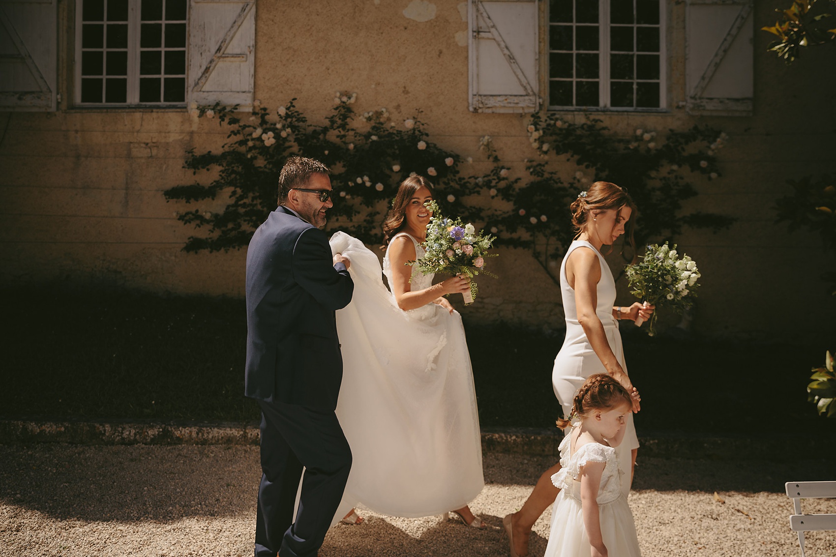 23 Pool party wedding France Chateau de Lartigolle