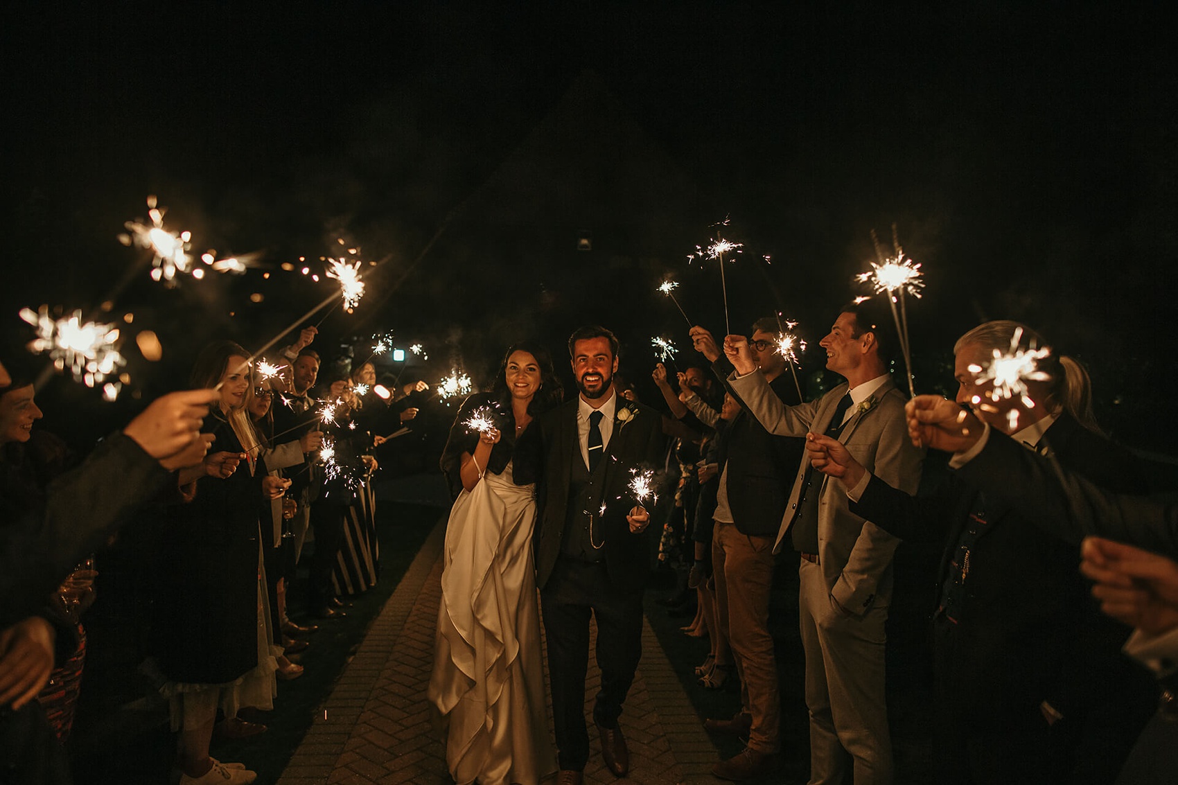 31 Enzoani dress 1920s inspired wedding