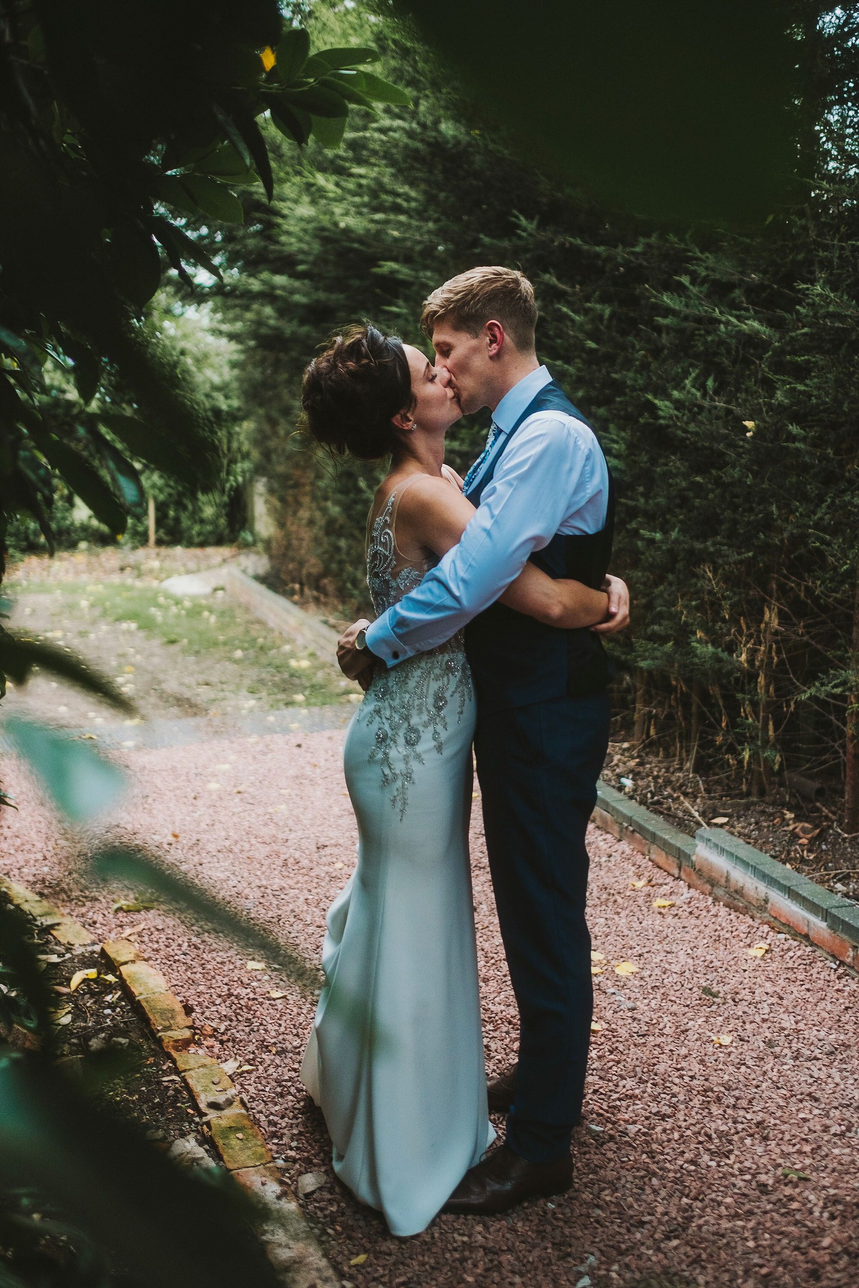 39 Enzoani dress wildflowers country house wedding