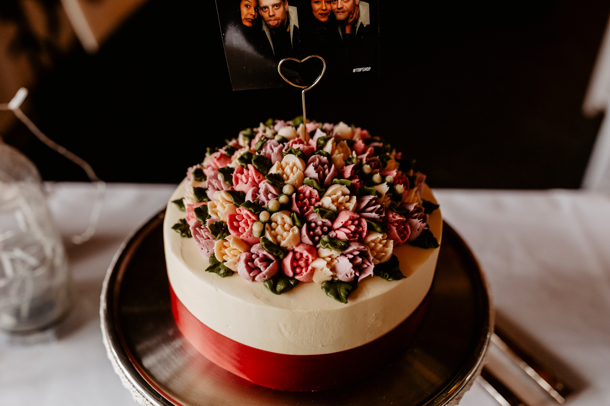 Floral wedding cake