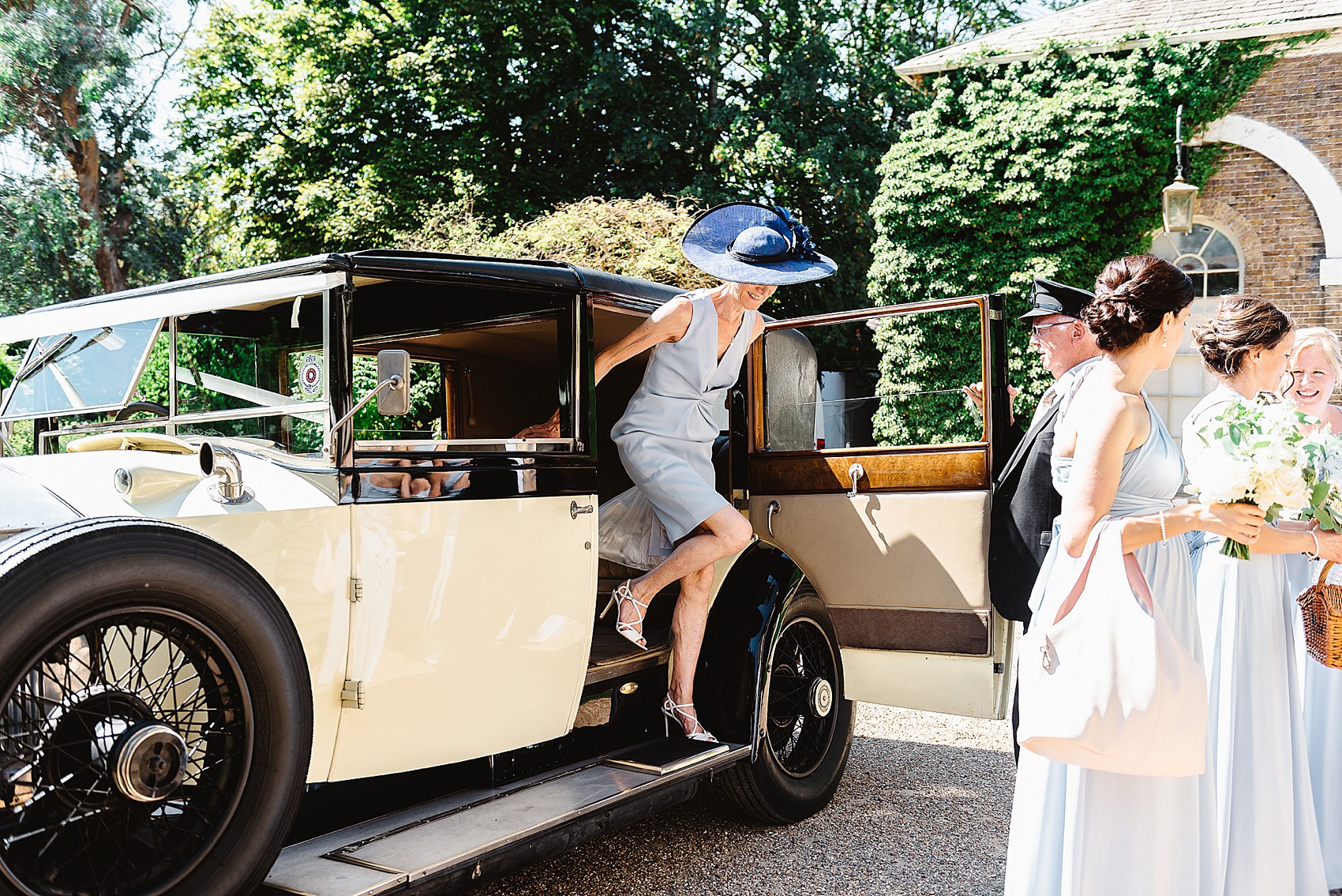 Maggie Sottero Hampton Court House wedding 17