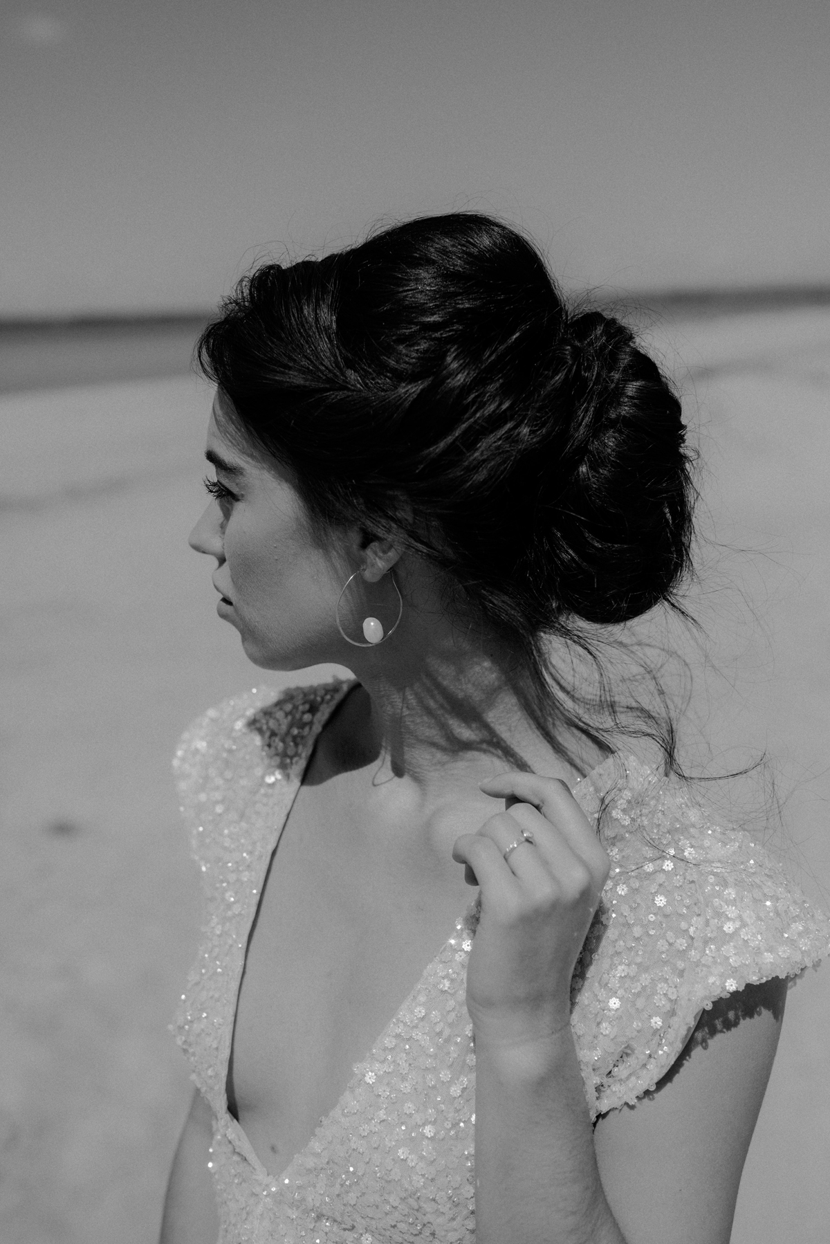 Romantic elegant beach bride 21