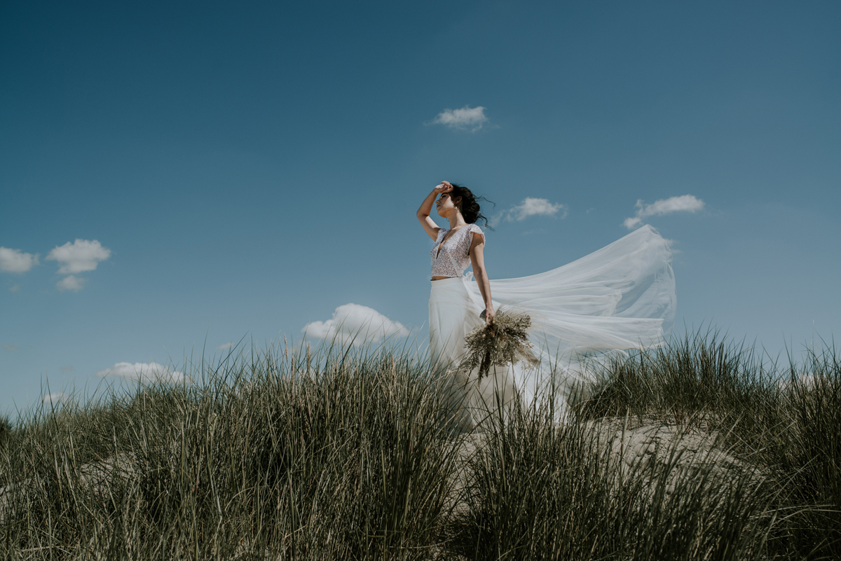 Romantic elegant beach bride 23