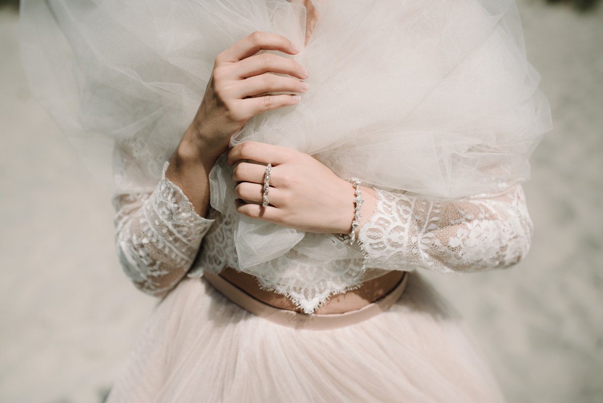 Romantic elegant beach bride 48