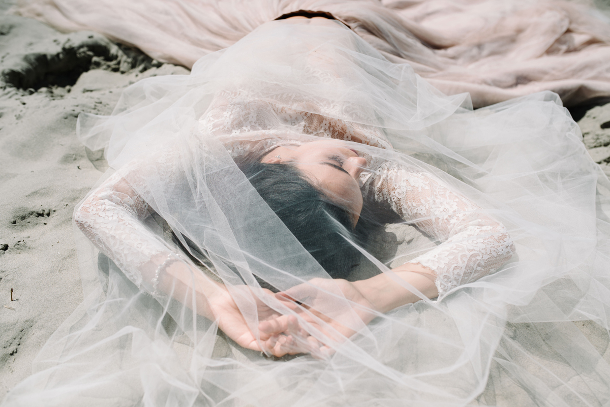 Romantic elegant beach bride 57