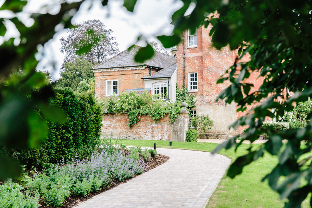 Syrencot wedding venue Wiltshire wild romantic bridal style 14