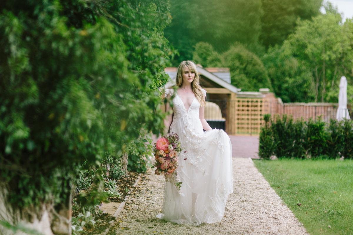 Syrencot wedding venue Wiltshire wild romantic bridal style 164