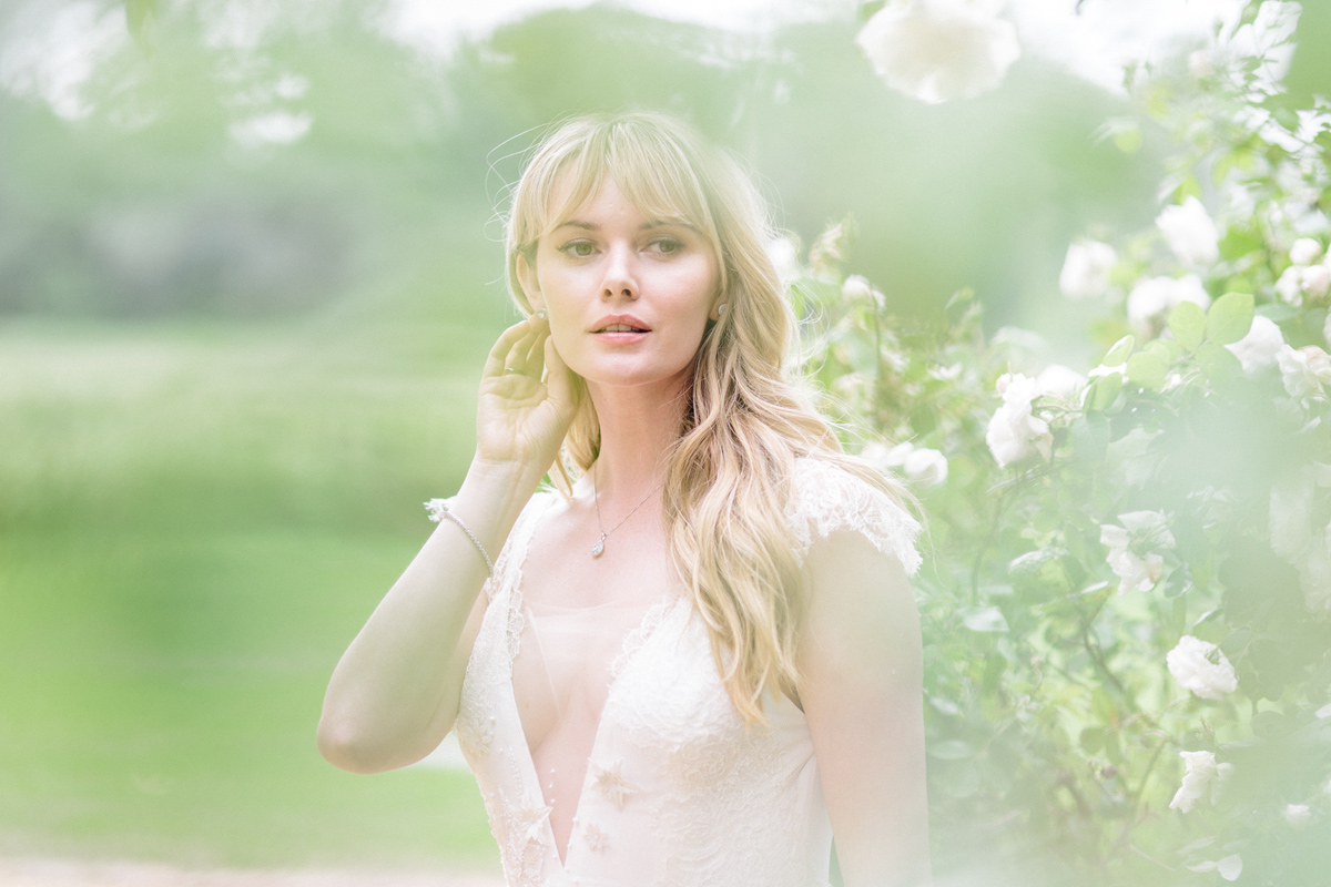 Syrencot wedding venue Wiltshire wild romantic bridal style 196